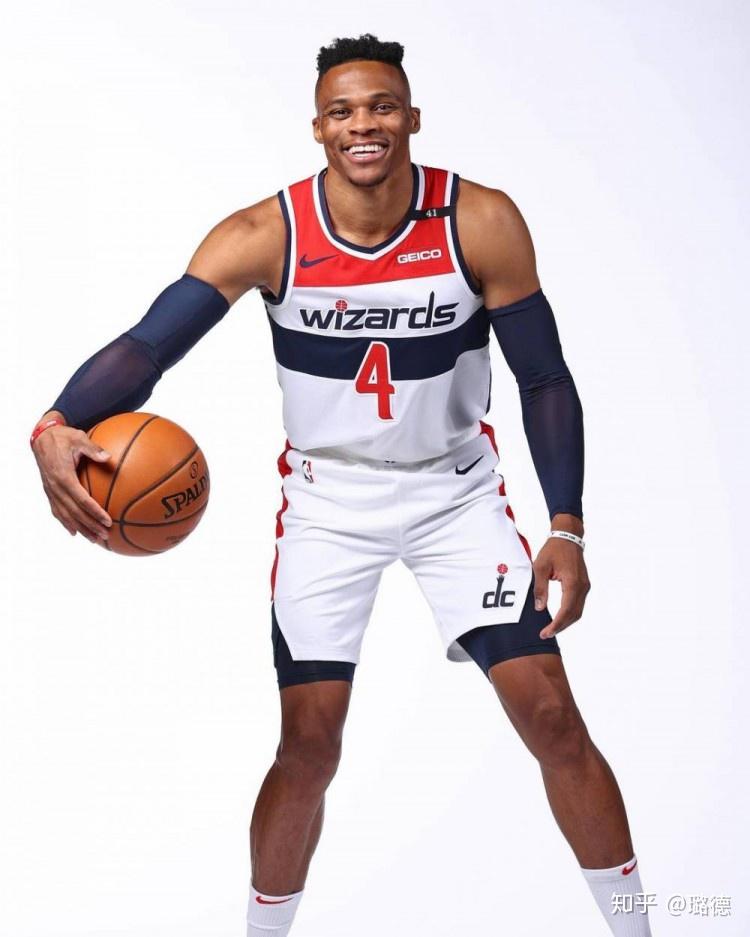 开云体育-包含社区盾今晨再迎强敌，多伦多猛龙遗憾出局，主帅态度：气氛紧张，训练强度明显提升的词条-开云体育