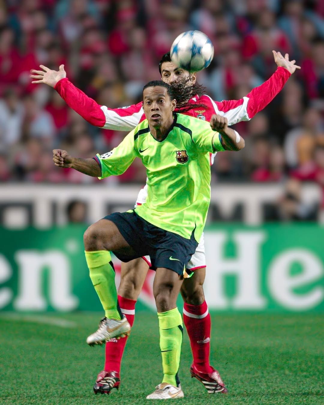 Kaiyun中国官网-巴塞罗那训练开放日；窗口期造点机会引欢呼；足总杯在即；阵容厚度经受考验-Kaiyun中国官网